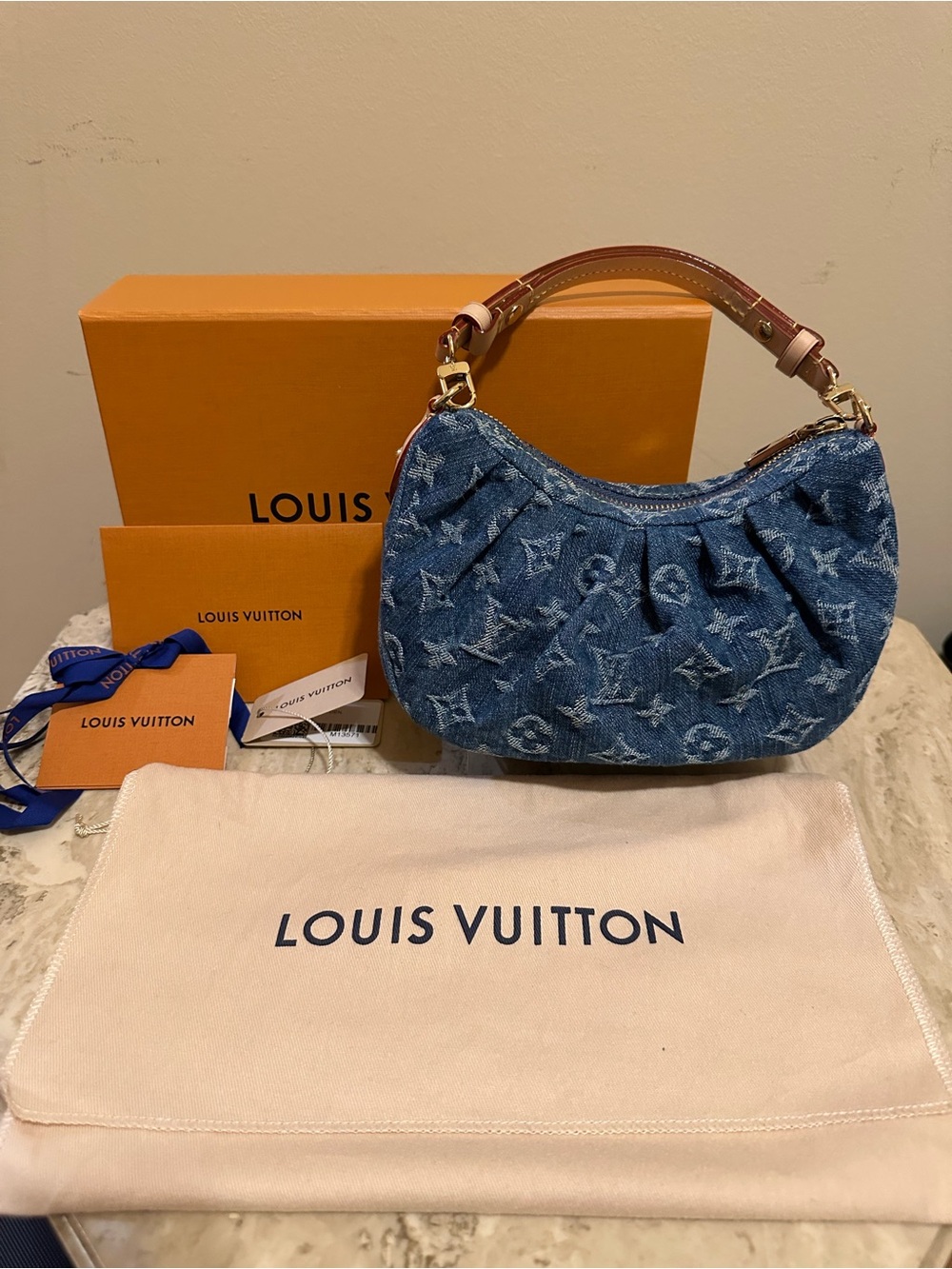 Louis Vuitton Pochette Valley in Denim Monogram